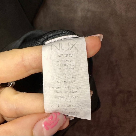 NUX Sleek Sweat Crew Modal-Blend Black/Gold Flag Streetwear M (Rare) Athleisure - Picture 9 of 12